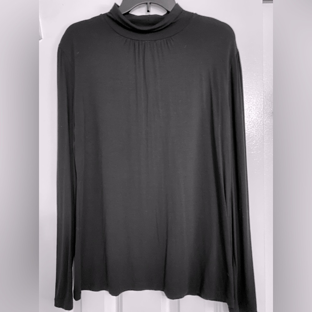 Dress Barn women’s shirt, black XL